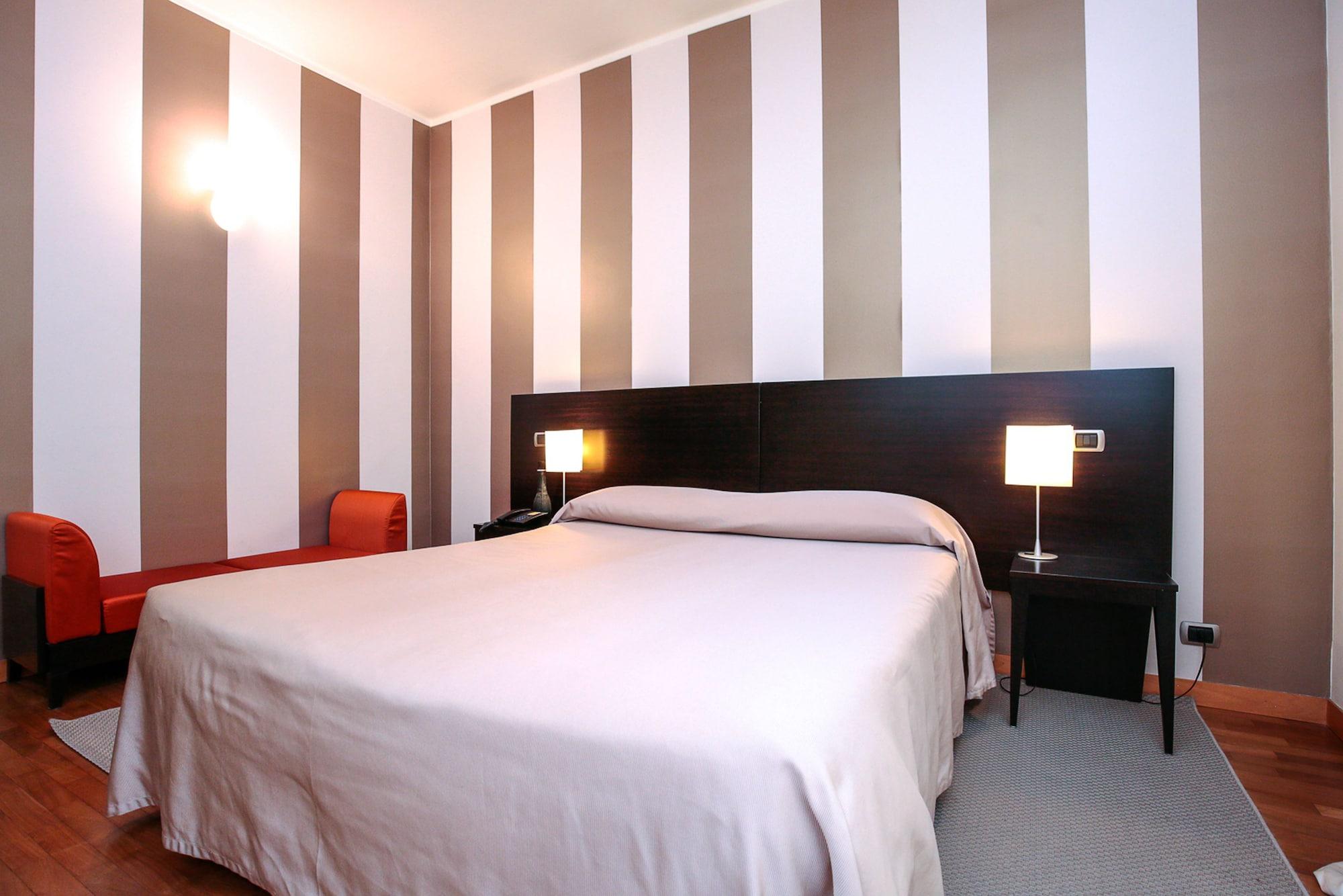 Hotel Aleramo Асти Екстериор снимка